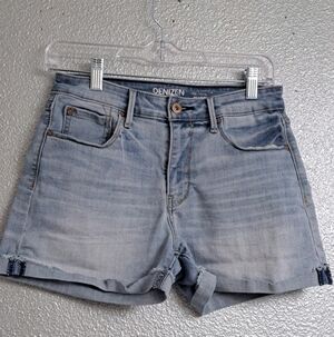 Denizen Levi's High Rise Shorts  Size 4  Waist 27